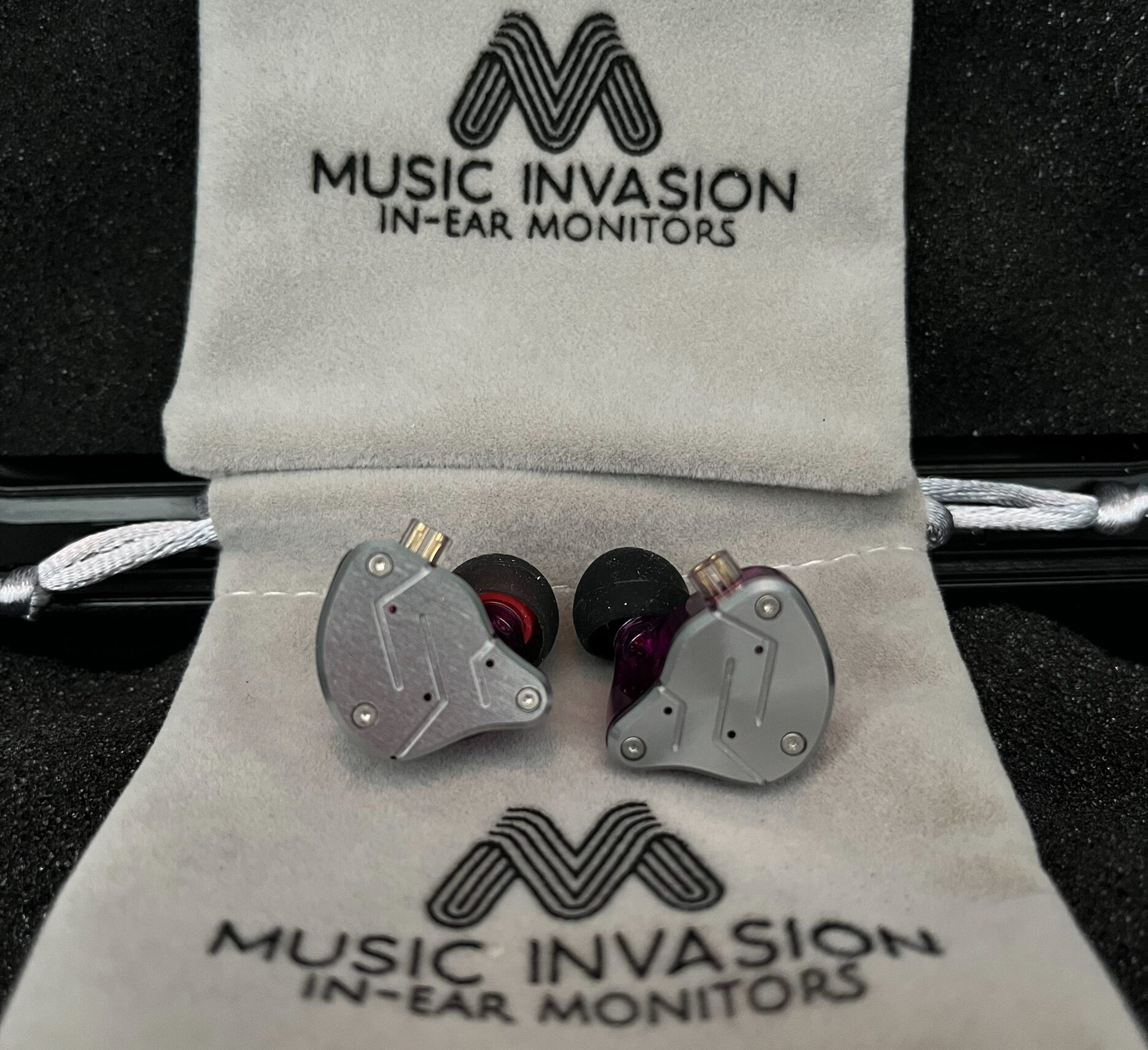 <strong> <Font color="black">In-Ear Monitors</strong>